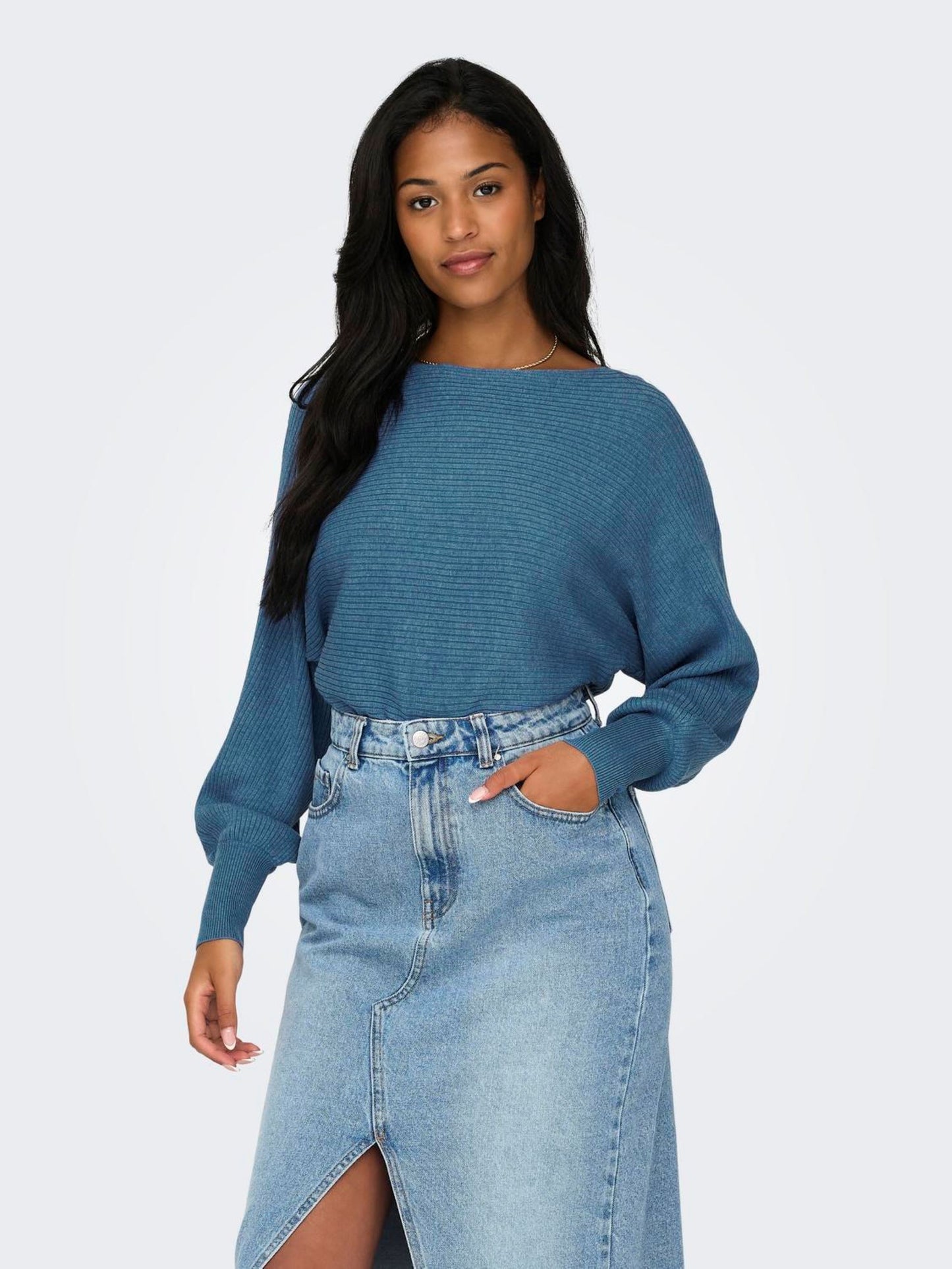 ONLY Short Knitted Jumper in Coronet Blue