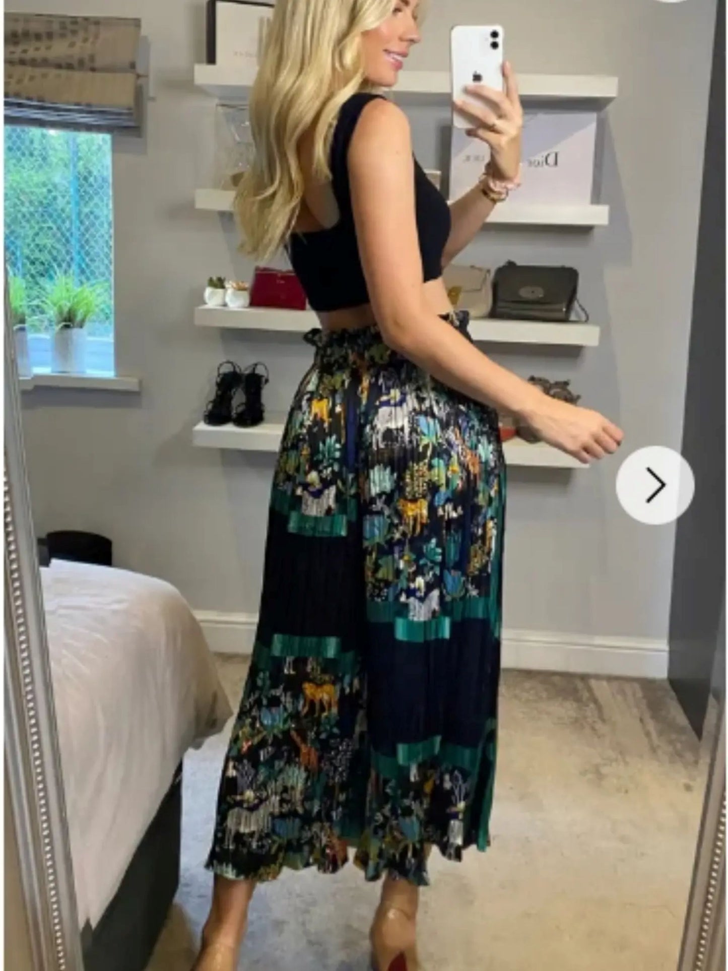 Palm Tree and Animal Print Pleated Cropped Trousers