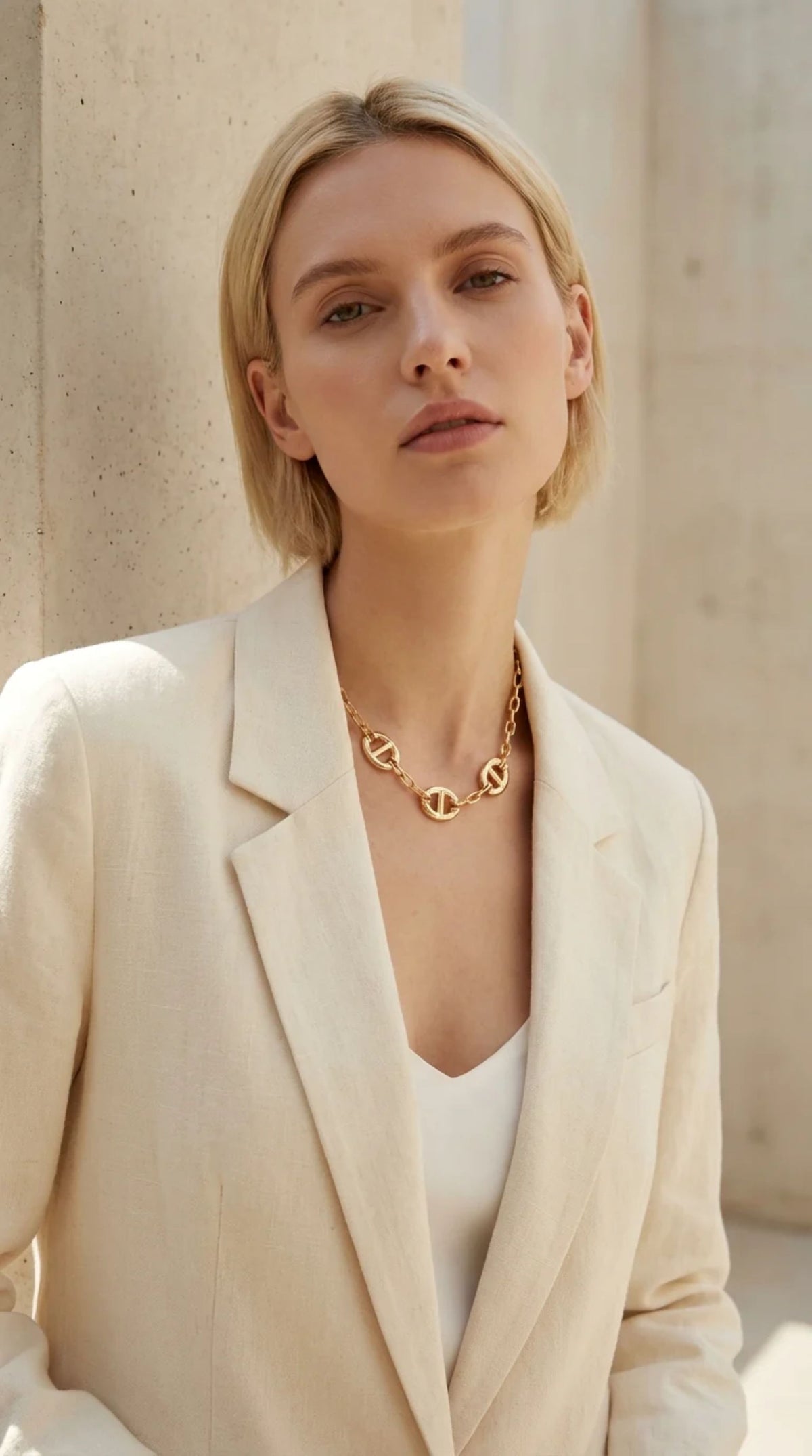 Envy Short Gold Necklace with Oval Links