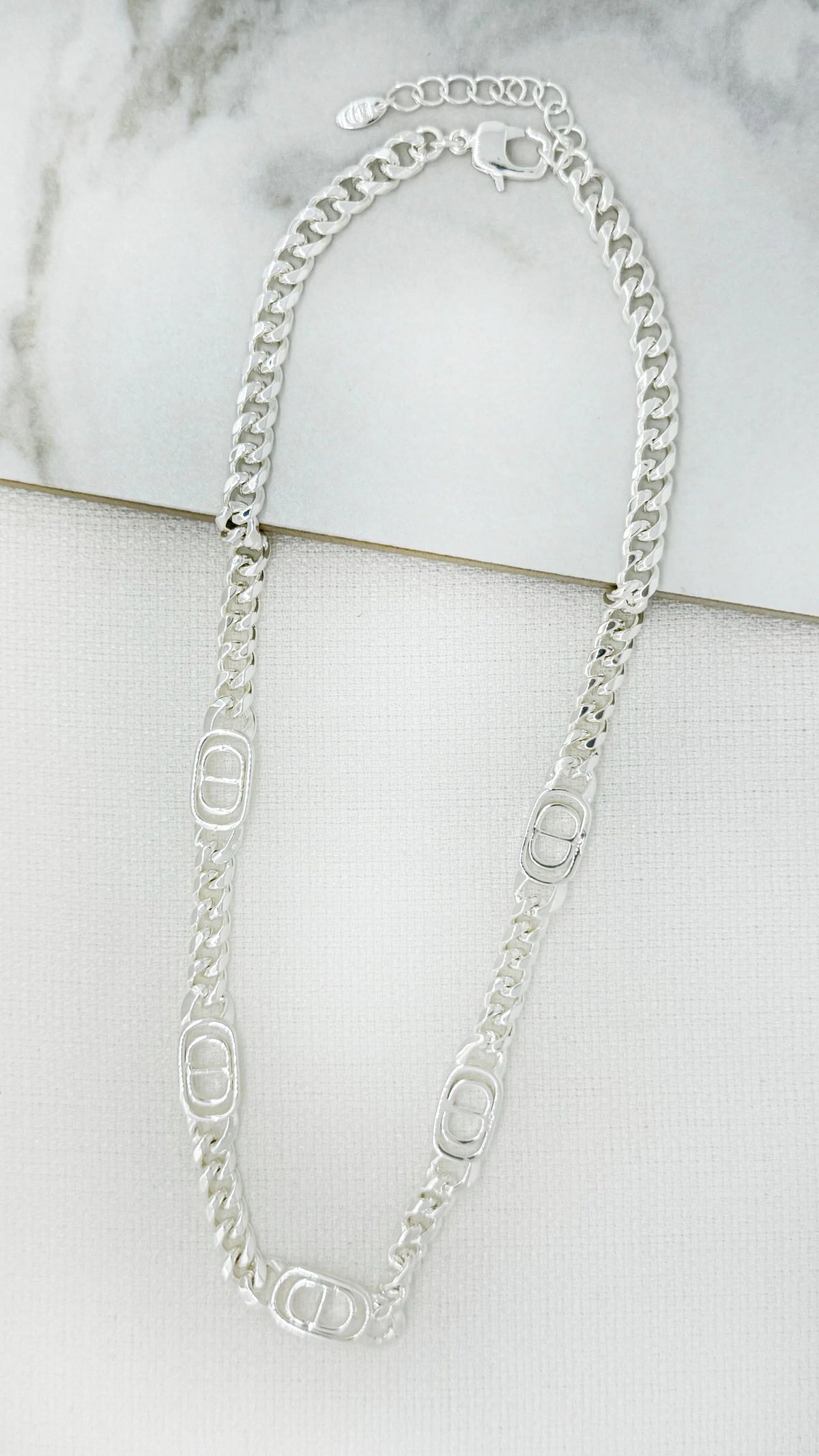 Envy Silver Short Flat Chain Necklace