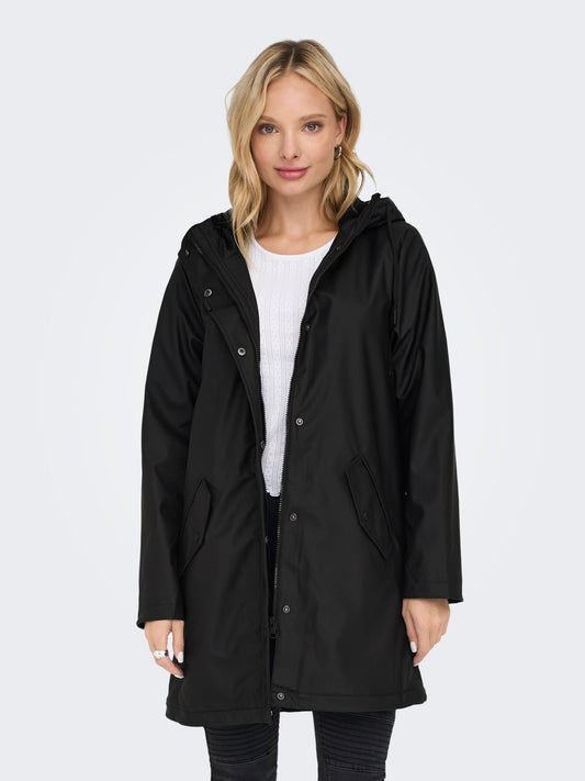 Raincoat in Black