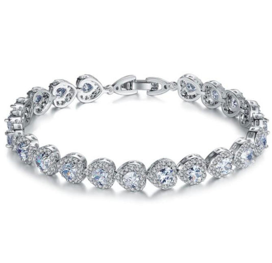 Crystal Heart Tennis Bracelet (Vip33)