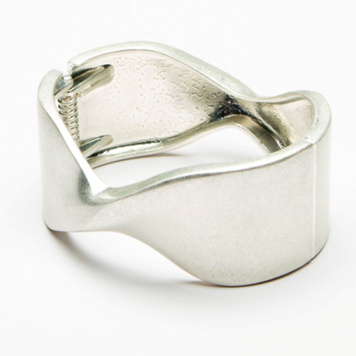 Eliza Gracious Silver Twisted Hinge Bangle - EB0592